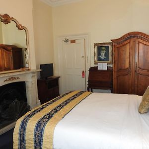 Zimmer mit Queensize-Bett
